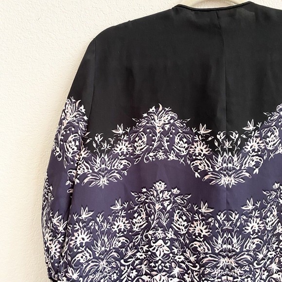 BCBGMaxazria Print Boho Top Black Navy Blue White Floral Paisley Roll Tab Size L - Picture 10 of 11